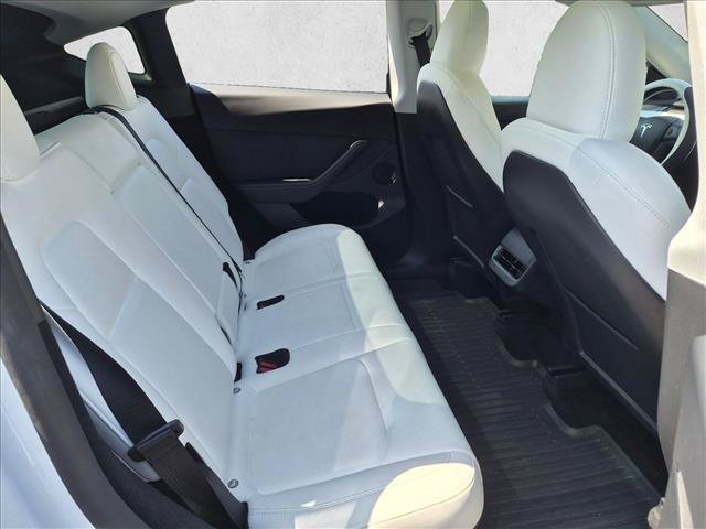 Used 2024 Tesla Model Y Long Range AWD/4WD image 14