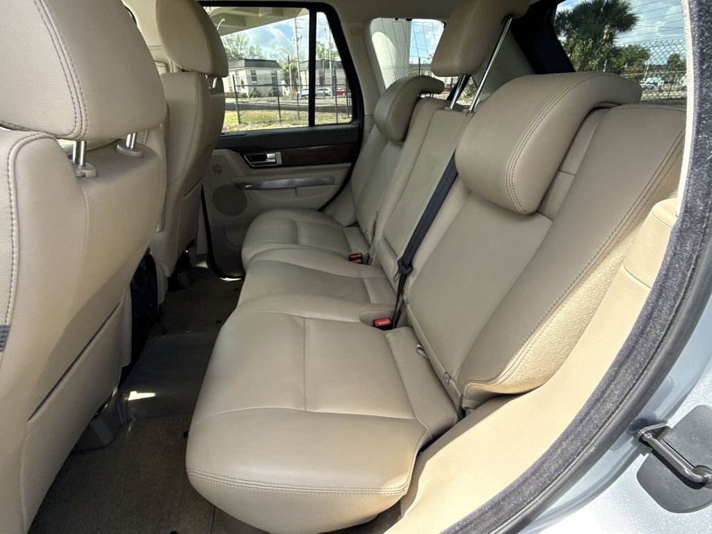 Used 2013 Land Rover Range Rover Sport HSE image 26