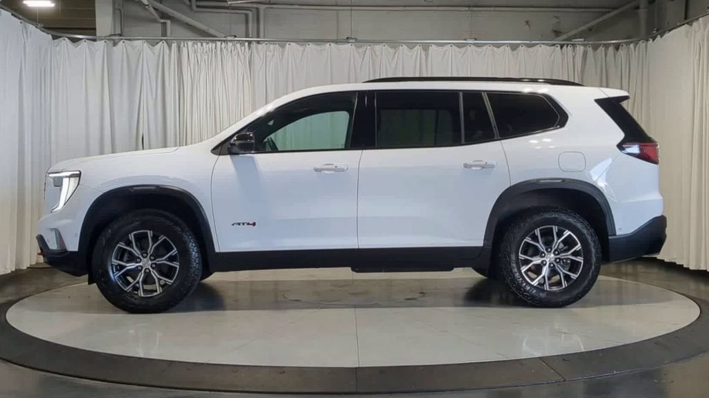 Used 2024 GMC Acadia AT4 w/ Super Cruise Package AWD/4WD image 5