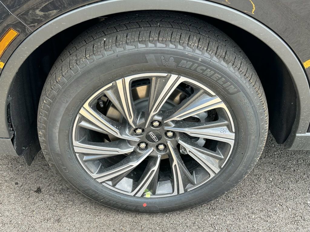 New 2026 Lincoln Aviator AWD image 5