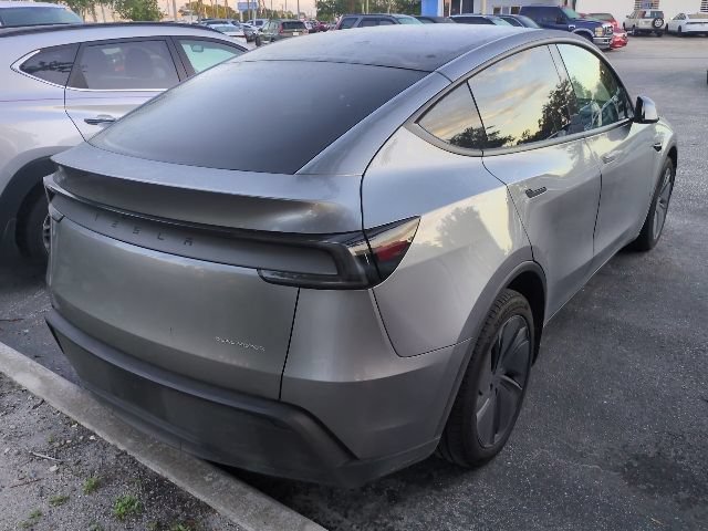 Used 2026 Tesla Model Y Long Range AWD/4WD image 2