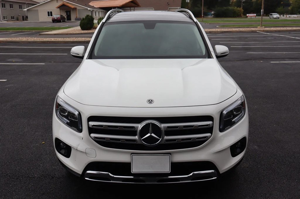 Used 2020 Mercedes-Benz GLB 250 4MATIC image 2