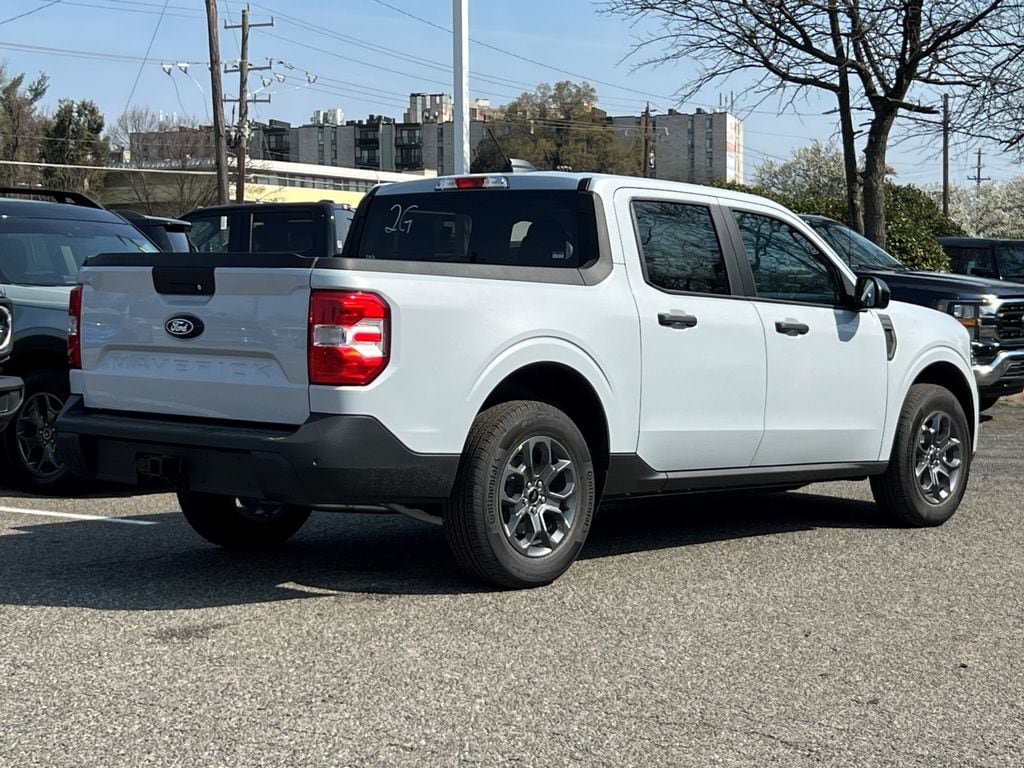 New 2026 Ford Maverick XLT w/ Equipment Group 301A AWD/4WD image 4