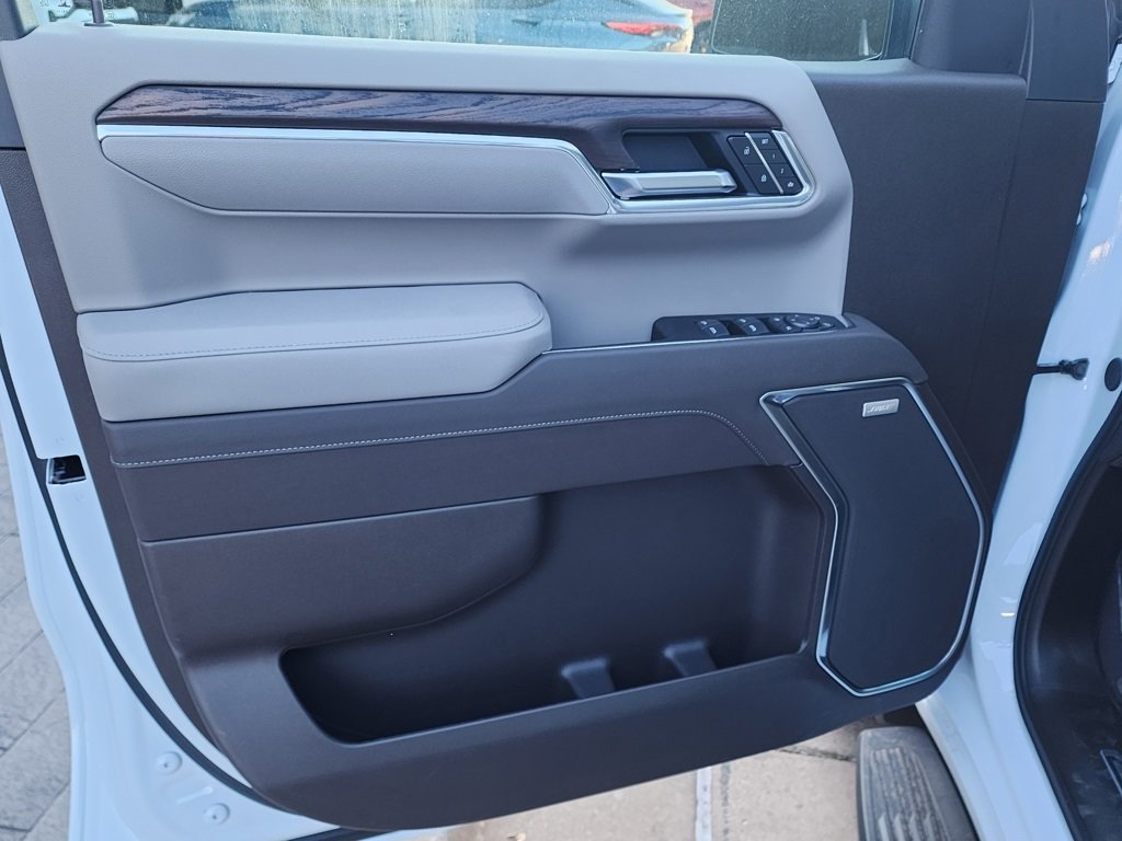 New 2026 GMC Sierra 1500 SLT w/ SLT Premium Plus Package image 14