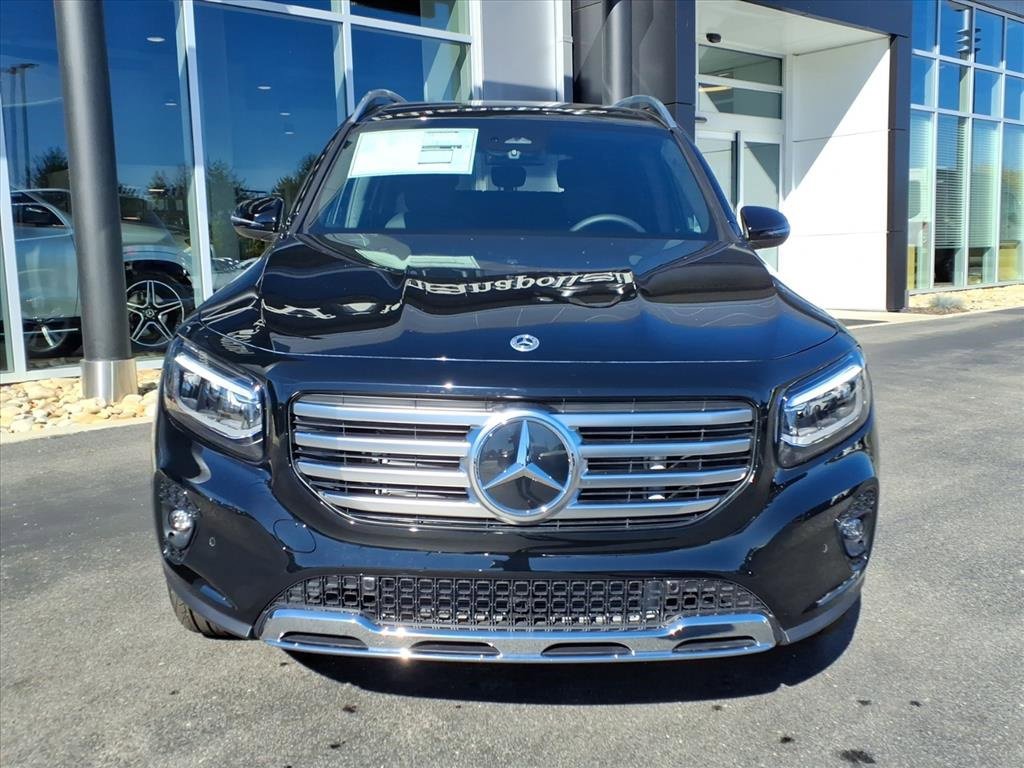 New 2025 Mercedes-Benz GLB 250 4MATIC image 9