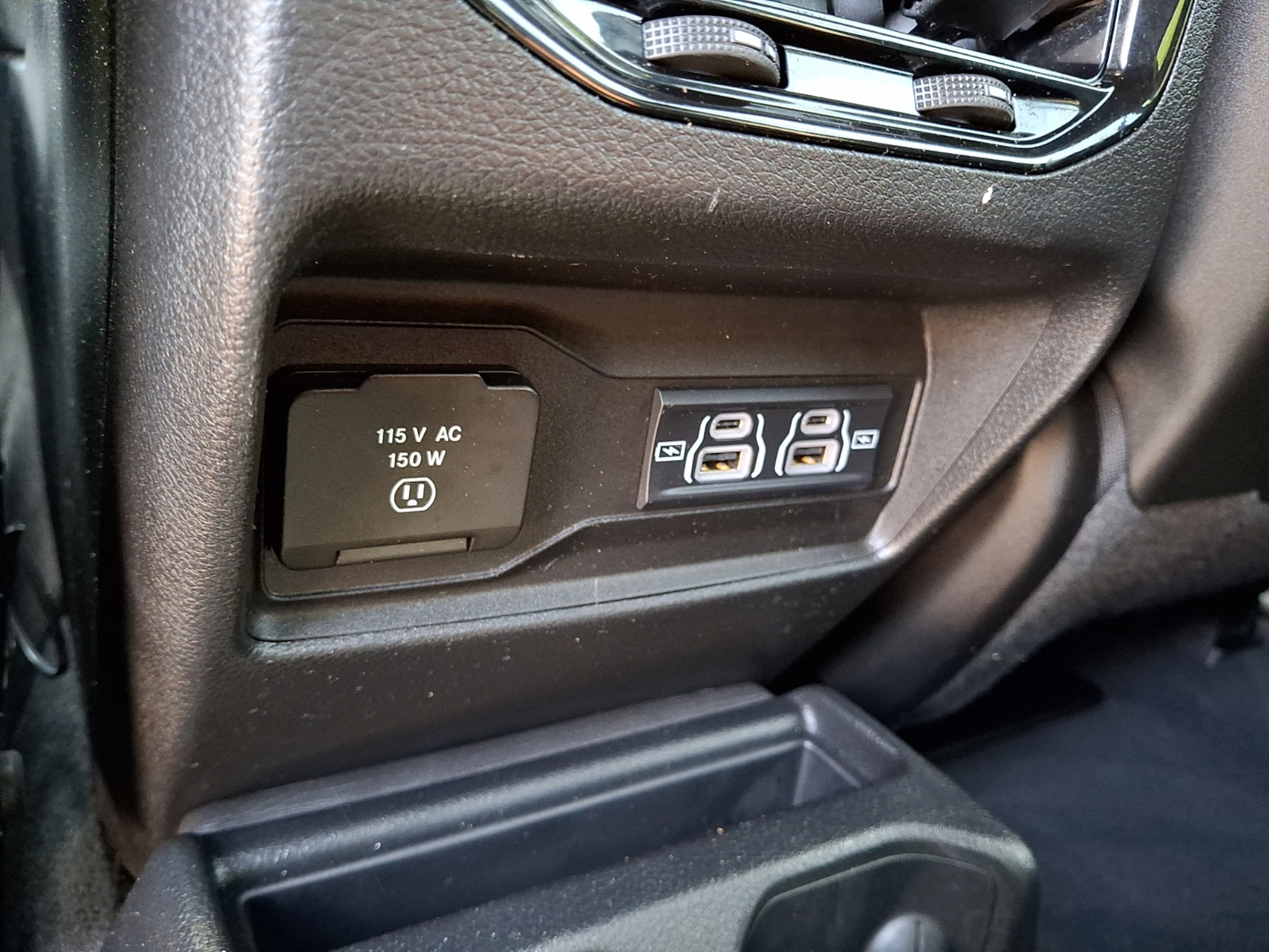 Certified 2023 Jeep Grand Cherokee L Laredo AWD/4WD image 10