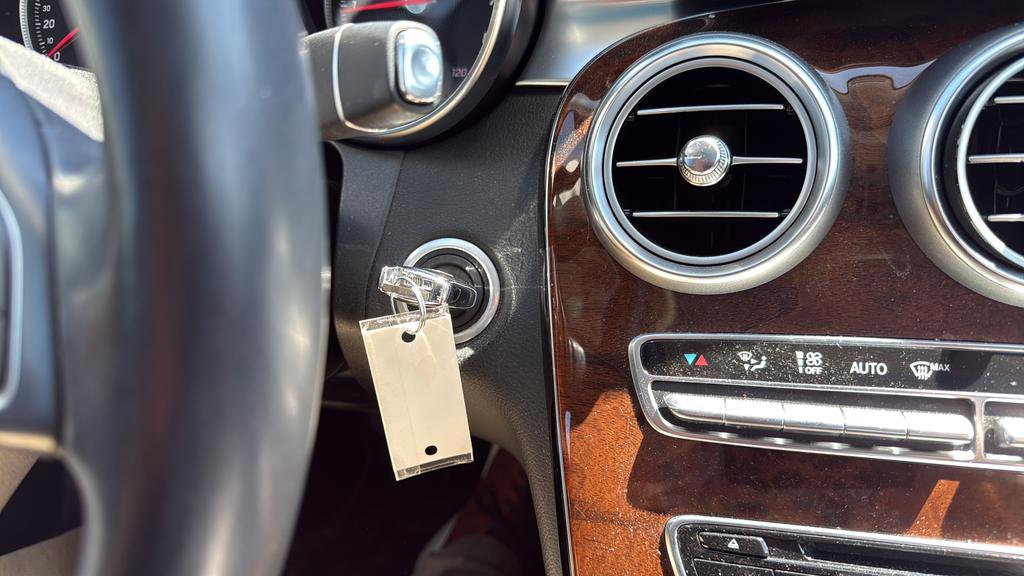 Used 2015 Mercedes-Benz C 300 4MATIC Sedan image 13