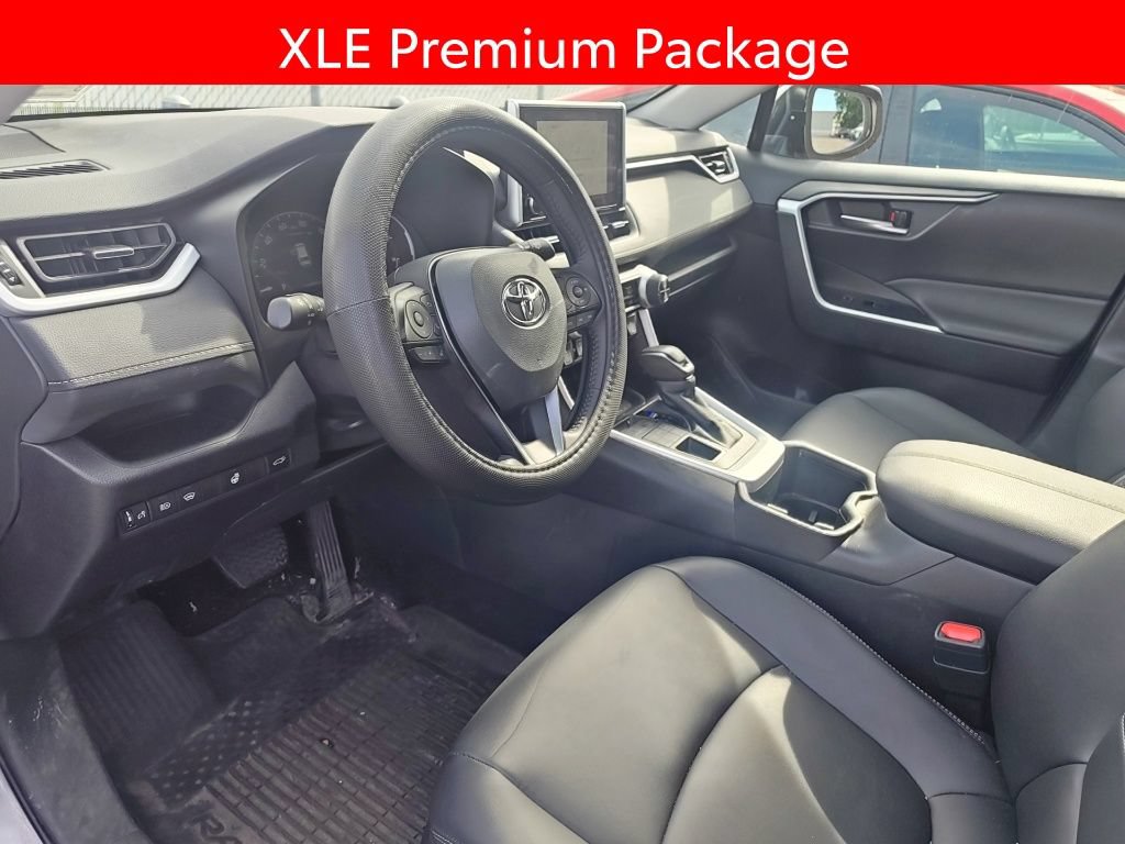 Used 2025 Toyota RAV4 XLE Premium w/ Weather Package AWD/4WD image 8