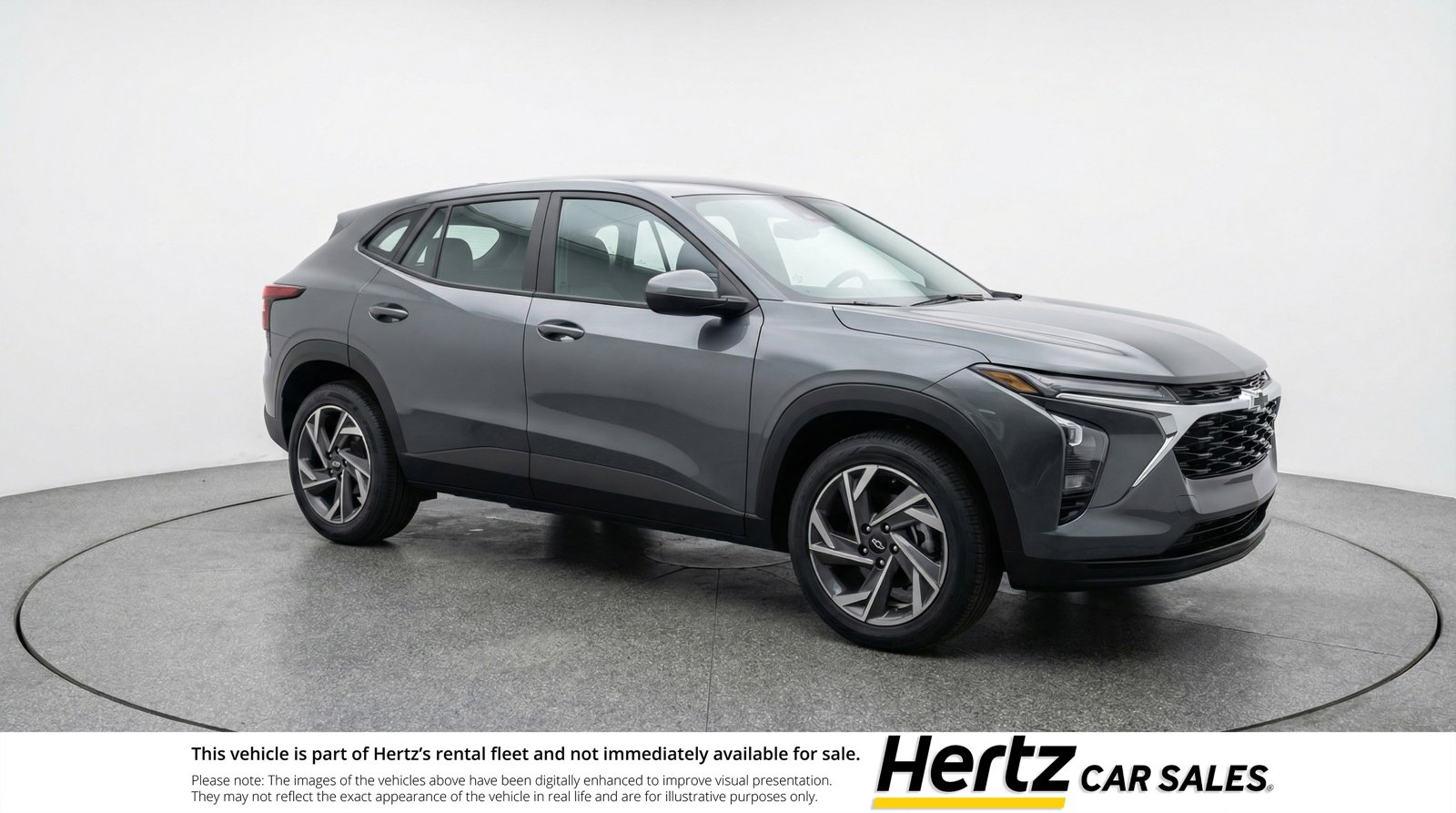 Used 2025 Chevrolet Trax LT image 1