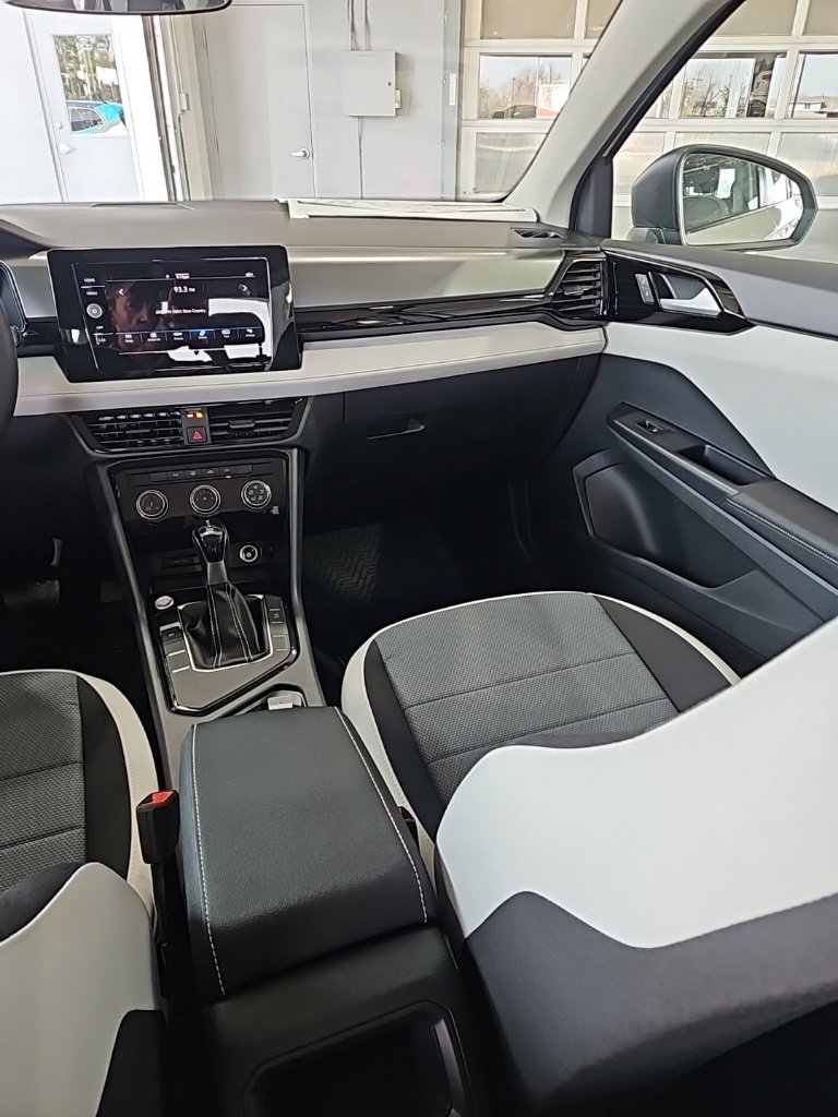 New 2026 Volkswagen Taos S image 23