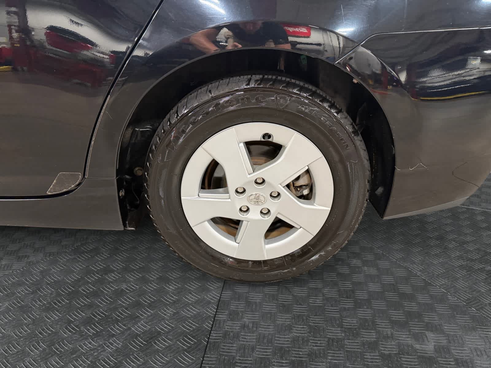 Used 2011 Toyota Prius Three w/ Navigation Pkg FWD image 15