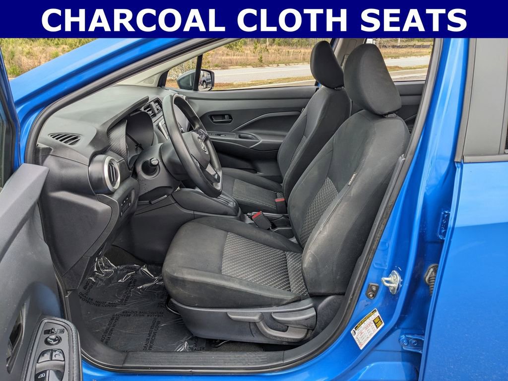 Used 2023 Nissan Versa S image 3