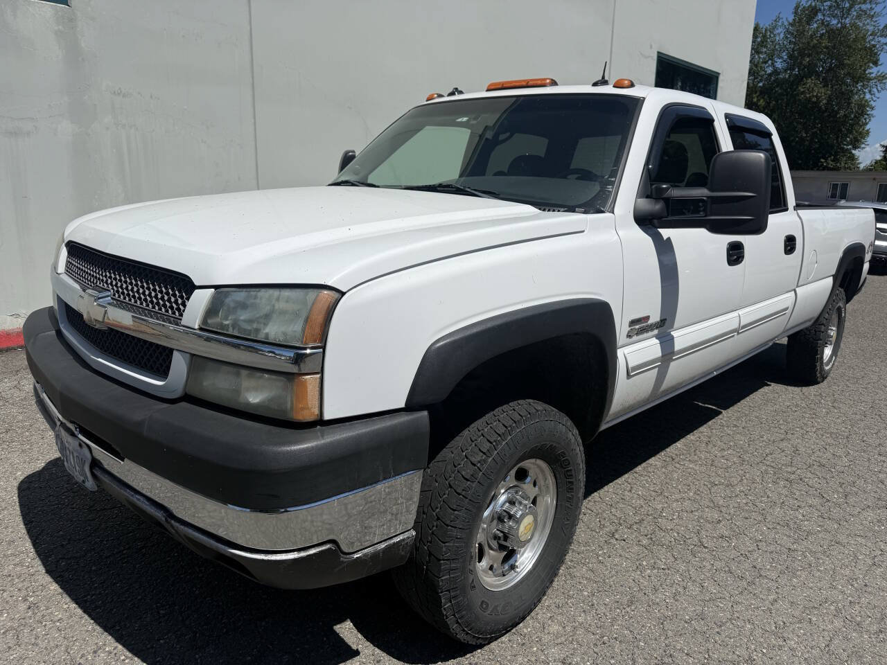 Used 2003 Chevrolet Silverado 2500 LT w/ Skid Plate Package AWD/4WD image 1