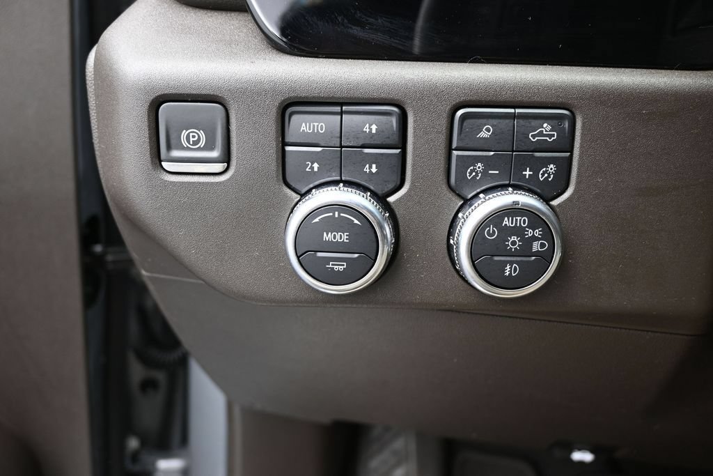 Used 2025 GMC Sierra 1500 SLT w/ SLT Premium Package AWD/4WD image 14