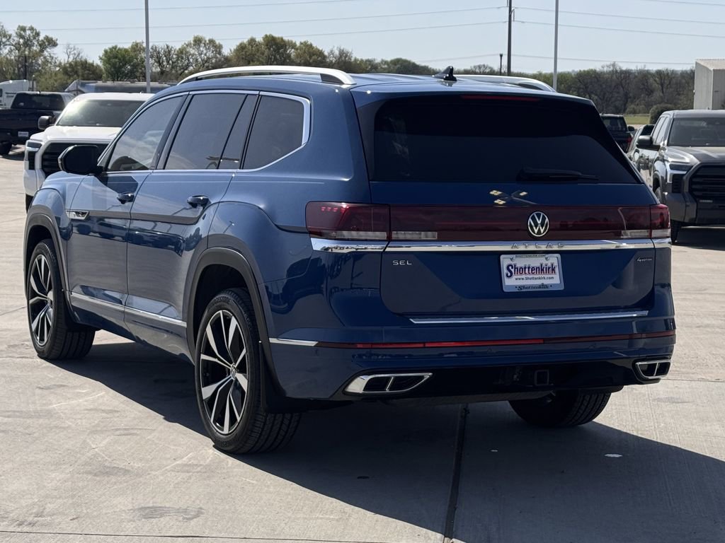 Used 2025 Volkswagen Atlas SEL Premium R-Line image 4