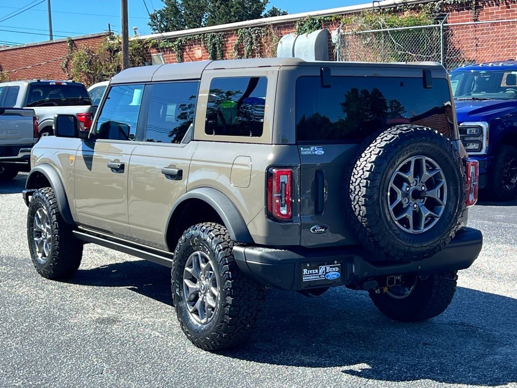 New 2025 Ford Bronco Badlands image 3