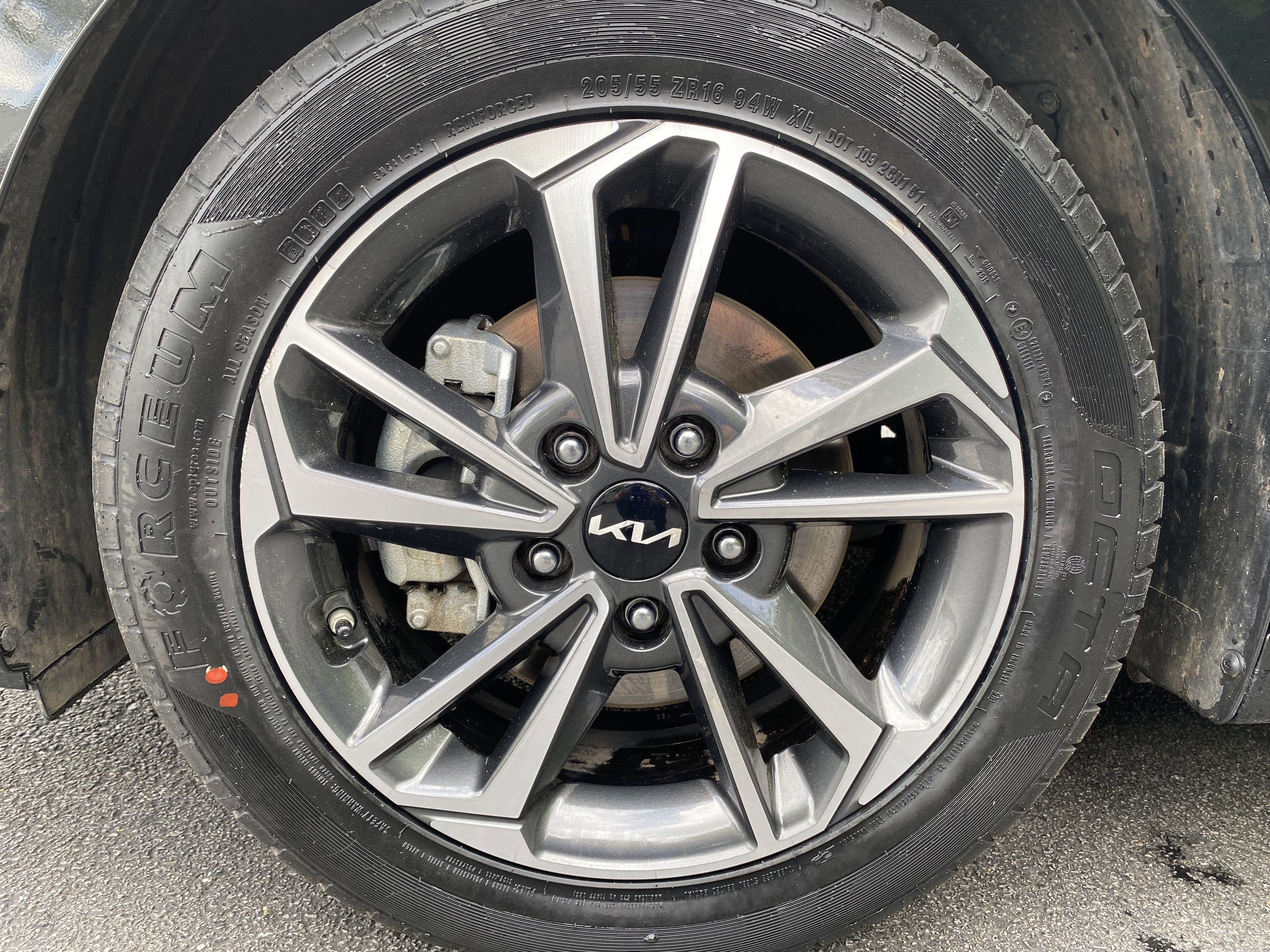 Used 2024 Kia Forte LXS image 37