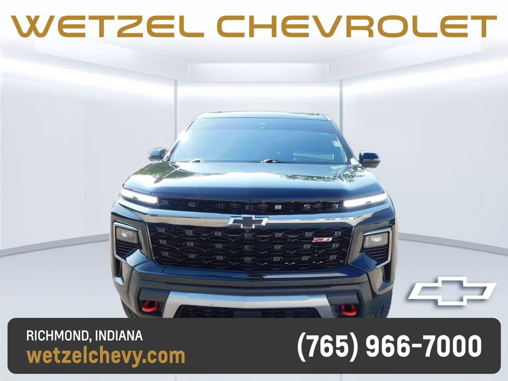 Used 2025 Chevrolet Traverse Z71 w/ Driver Confidence Package AWD/4WD image 8