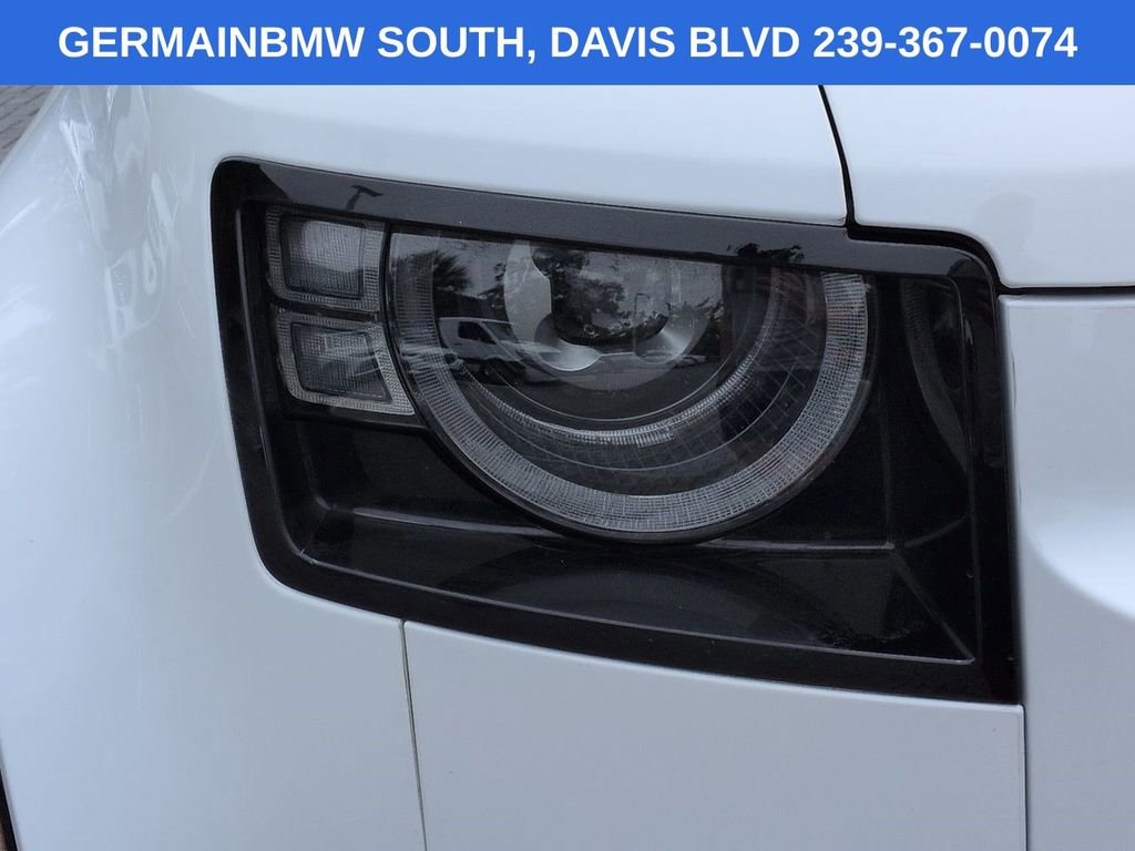 Used 2024 Land Rover Defender 110 X-Dynamic SE AWD/4WD image 11