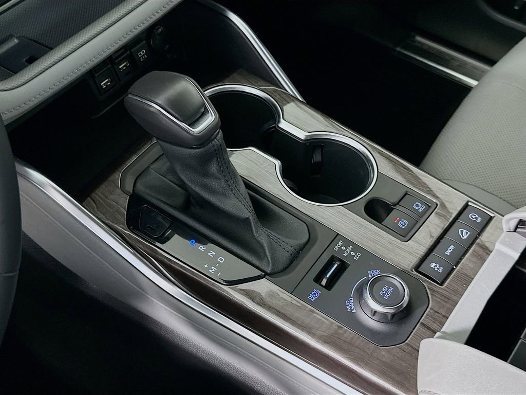 Used 2021 Toyota Highlander Limited image 17