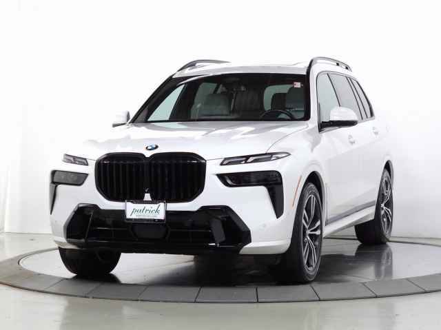 Used 2024 BMW X7 xDrive40i w/ M Sport Package image 4