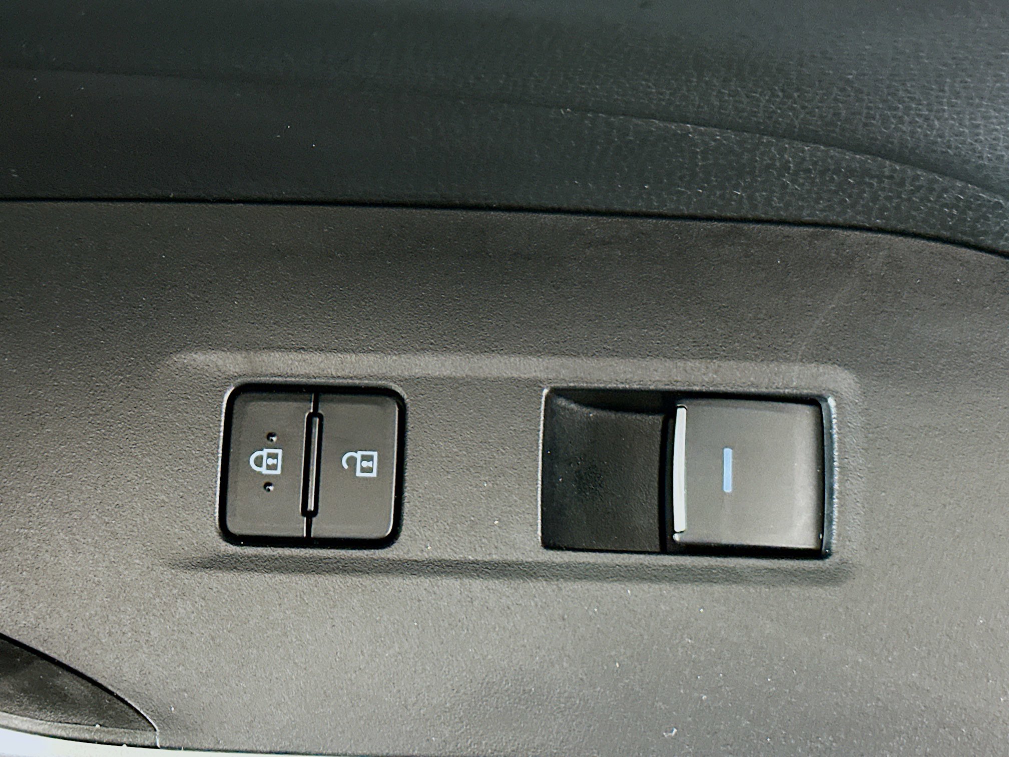 Used 2024 Toyota RAV4 XSE w/ Weather Package image 29