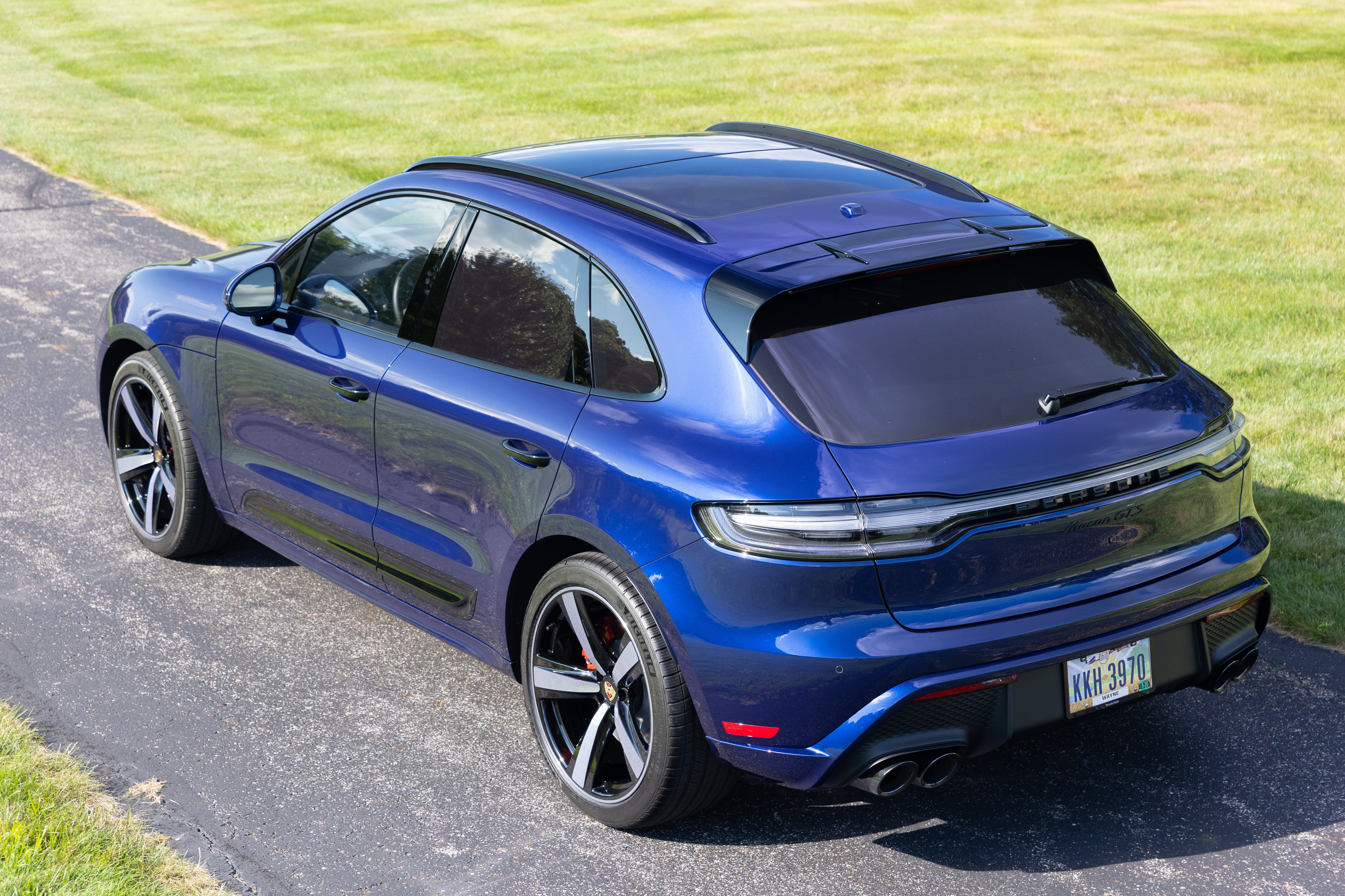Used 2024 Porsche Macan GTS AWD/4WD image 71