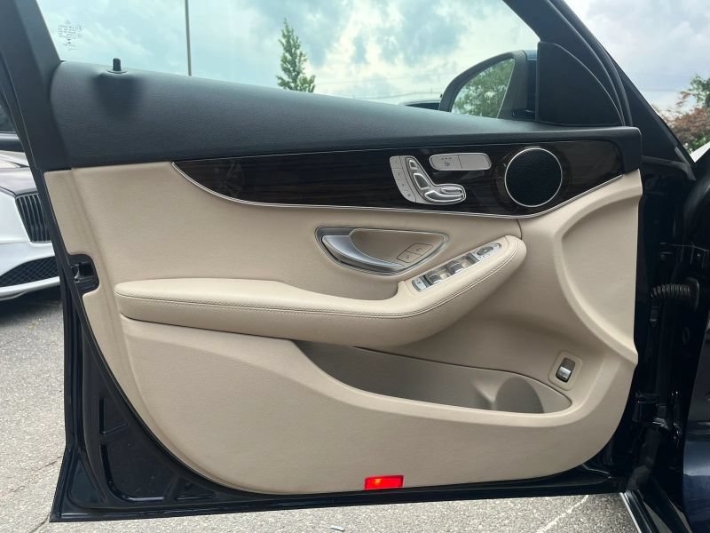 Used 2018 Mercedes-Benz C 300 4MATIC Sedan image 16