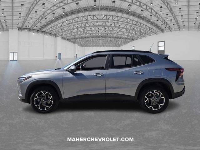 Used 2025 Chevrolet Trax LT w/ Driver Confidence Package image 4