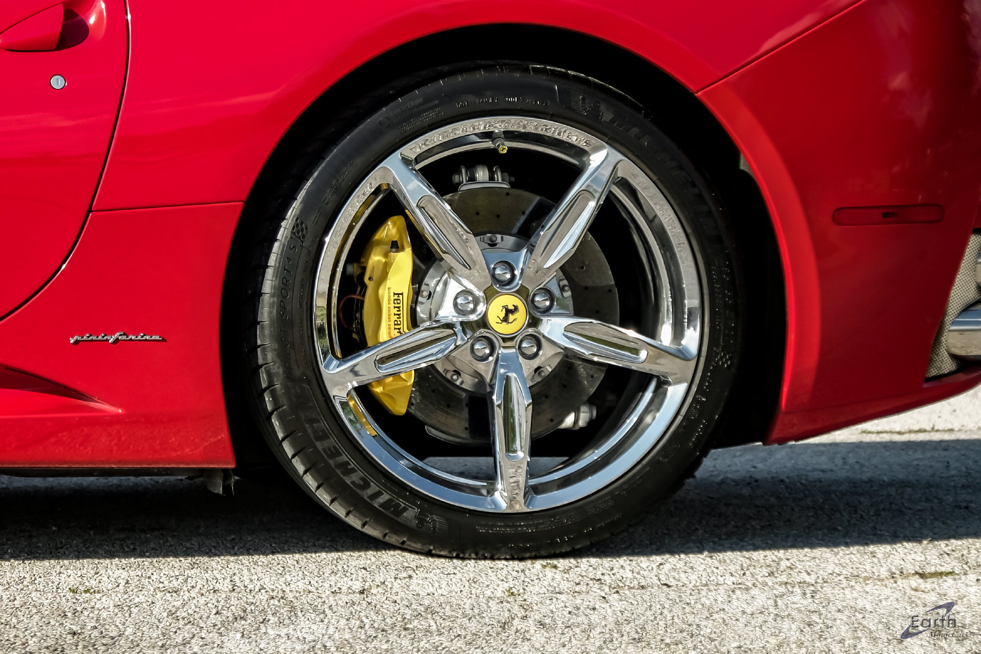 Used 2014 Ferrari California RWD image 97