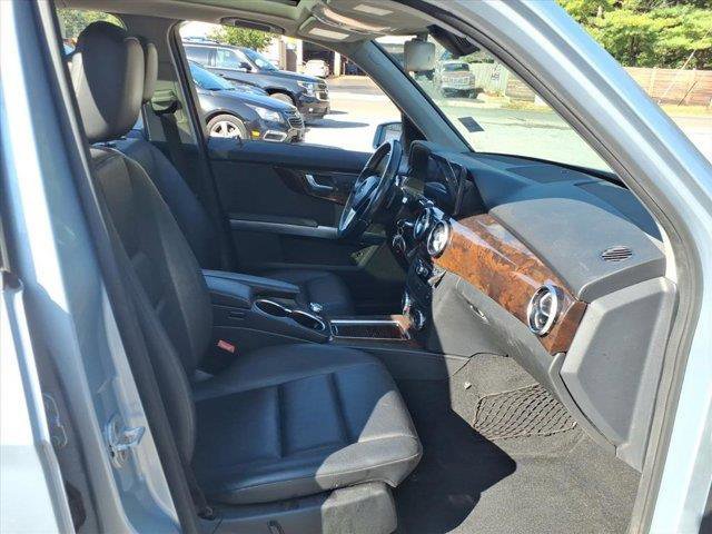 Used 2015 Mercedes-Benz GLK 350 4MATIC image 31