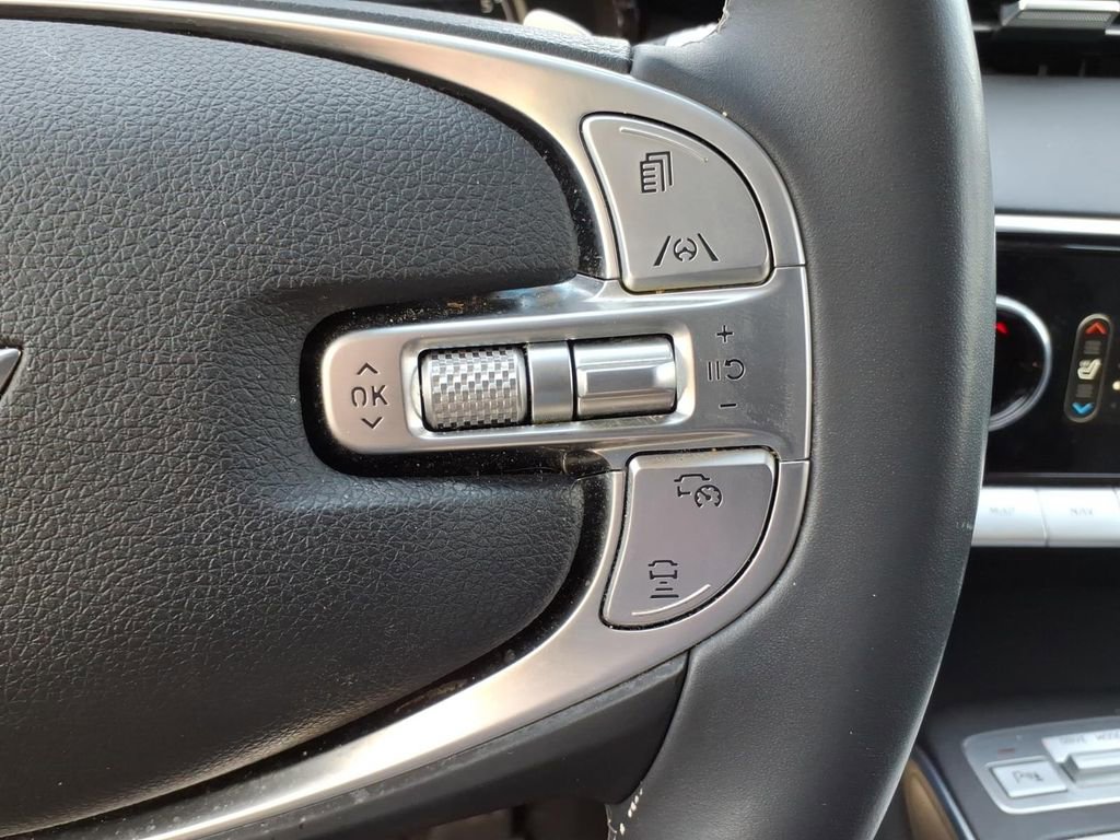 Used 2023 Genesis GV70 2.5T w/ Select Package image 21