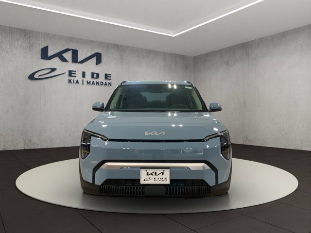 New 2027 Kia EV3 Wind FWD image 19