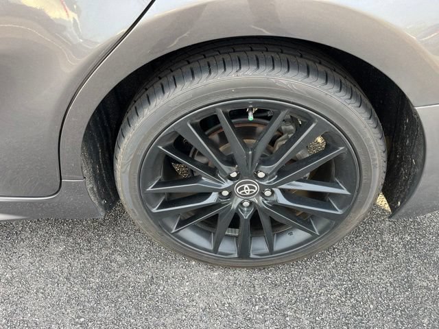 Used 2022 Toyota Camry XSE FWD image 31
