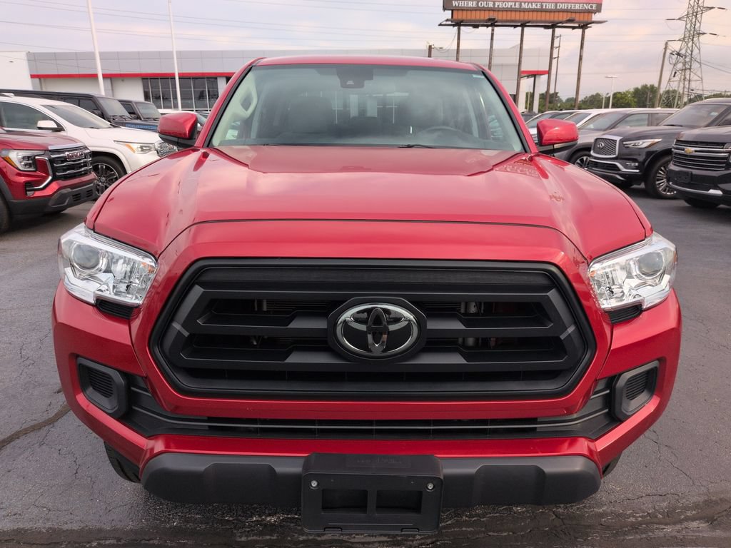 Used 2022 Toyota Tacoma SR AWD/4WD image 8