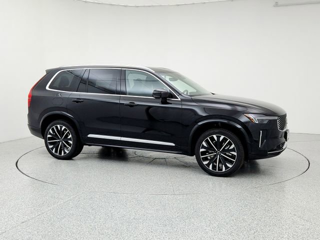 New 2025 Volvo XC90 B5 Plus w/ Protection Package Premier image 3