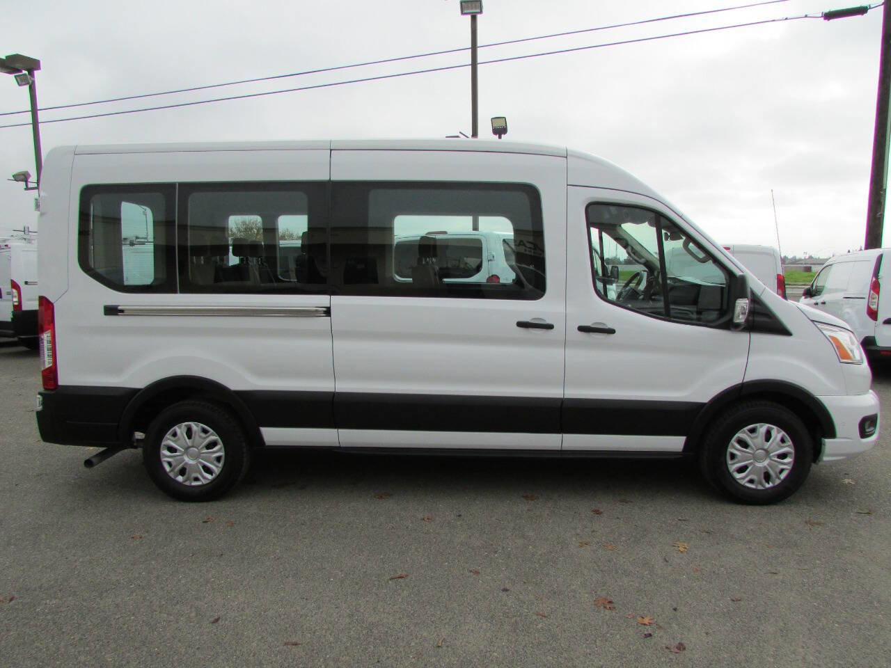 Used 2022 Ford Transit 350 XLT image 5