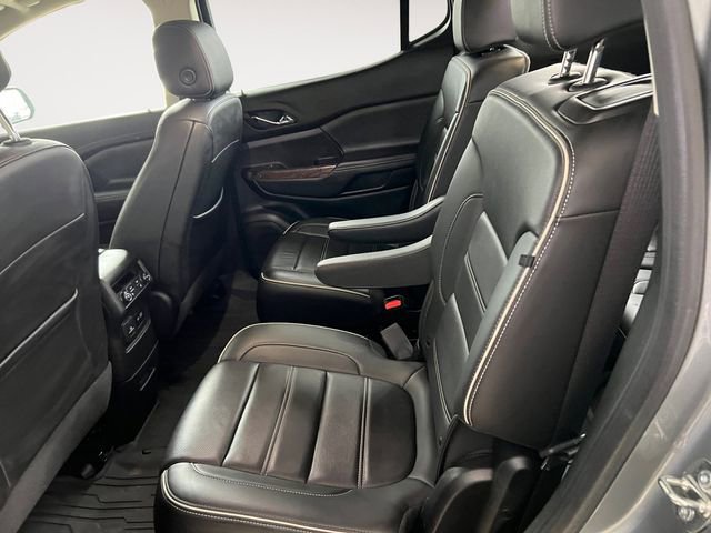 Used 2023 GMC Acadia Denali w/ Denali Technology Package image 10