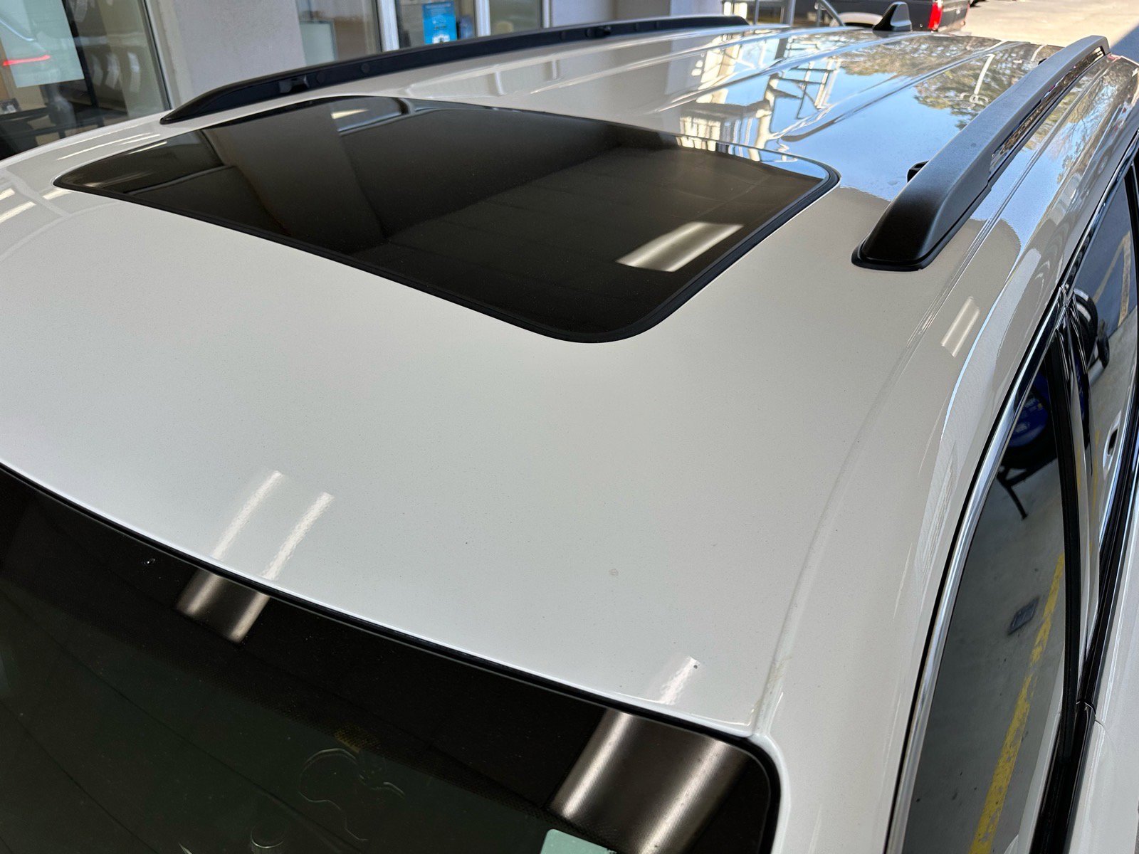 Used 2024 Jeep Grand Cherokee L Laredo w/ Luxury Tech Group I image 5