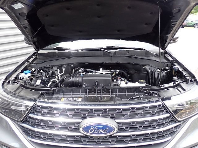 Certified 2024 Ford Explorer XLT w/ Equipment Group 202A AWD/4WD image 16