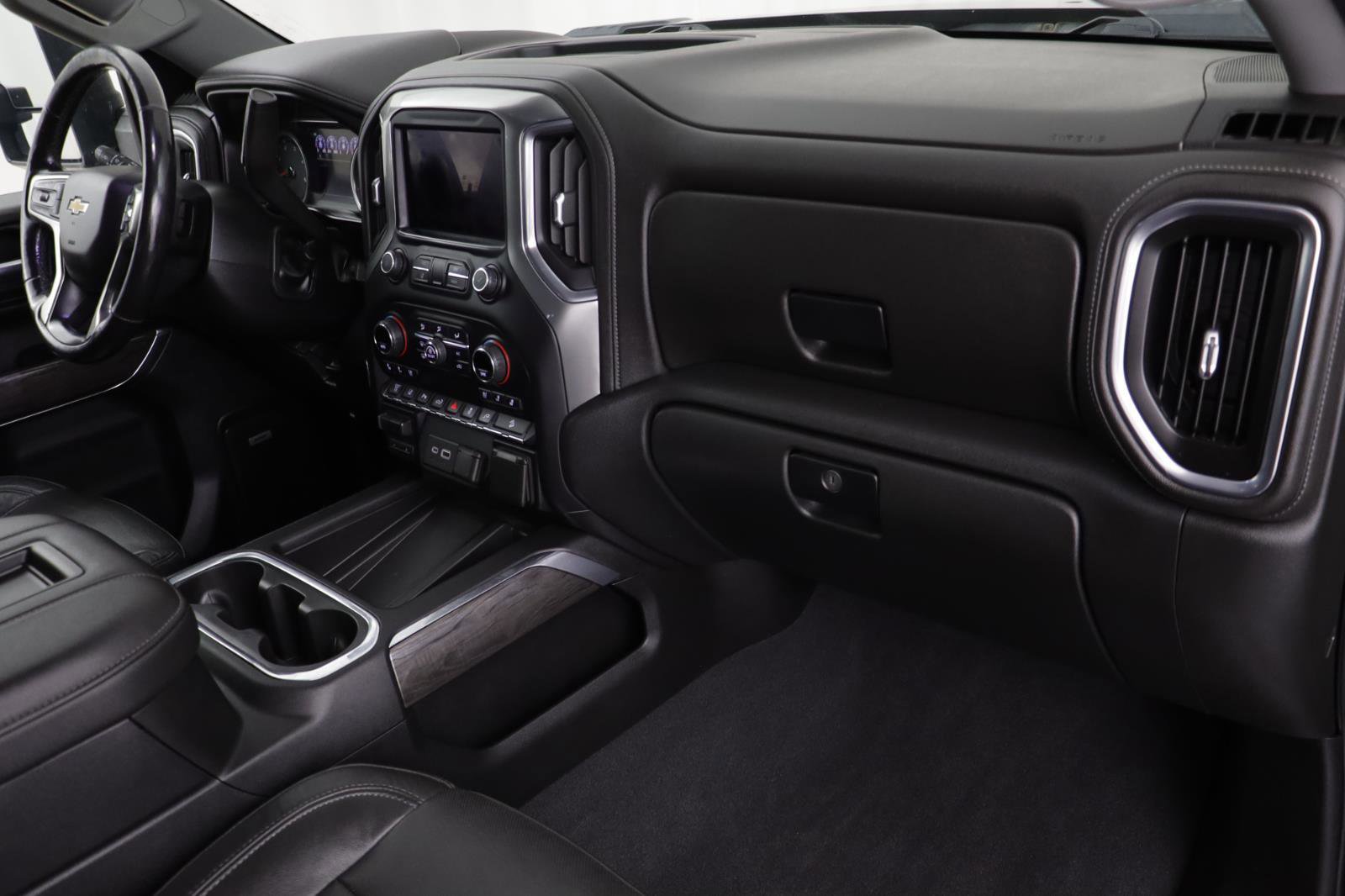 Used 2020 Chevrolet Silverado 3500 LTZ w/ LTZ Plus Package image 22