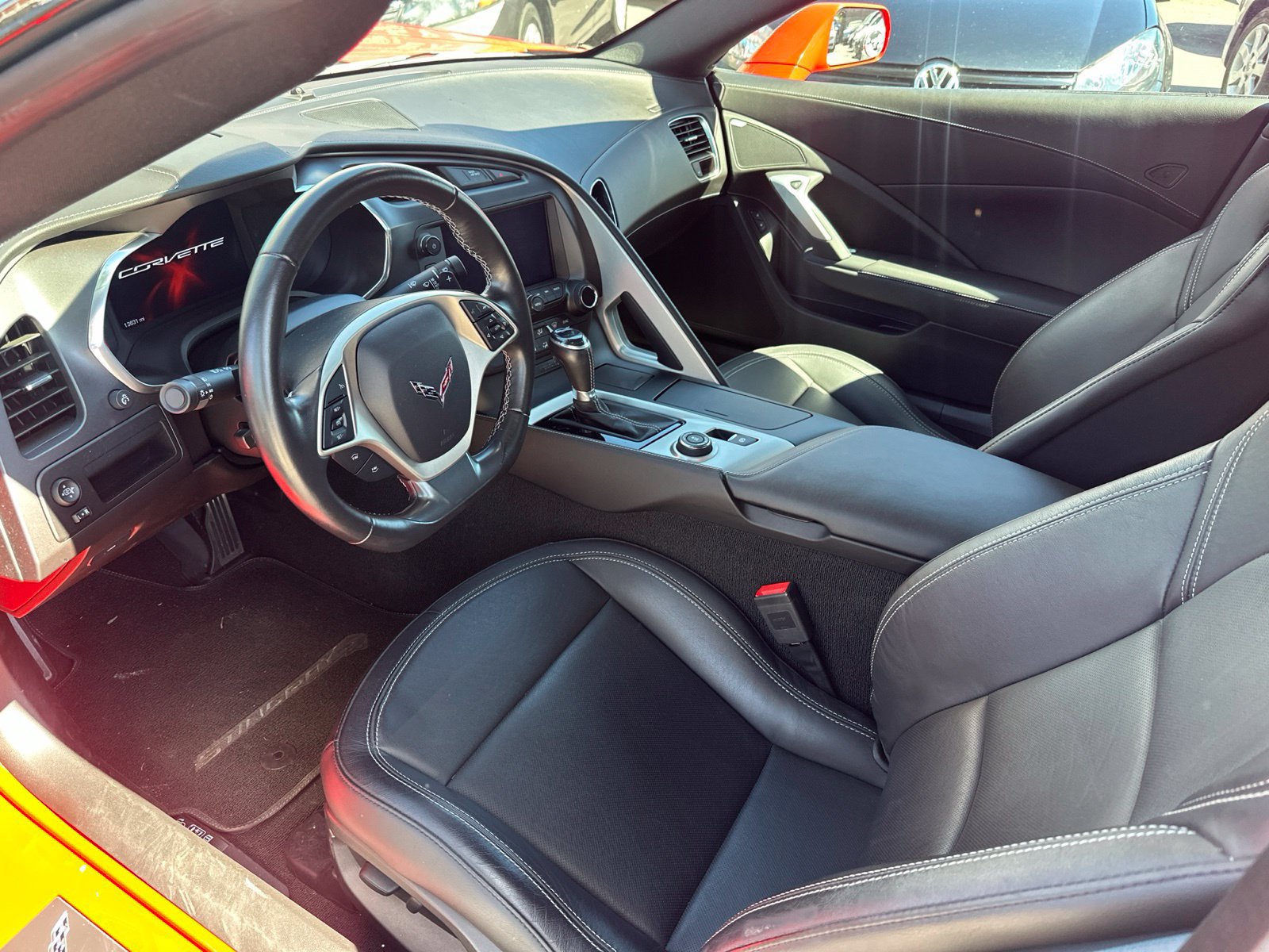 Used 2017 Chevrolet Corvette Stingray Coupe w/ 1LT RWD image 4