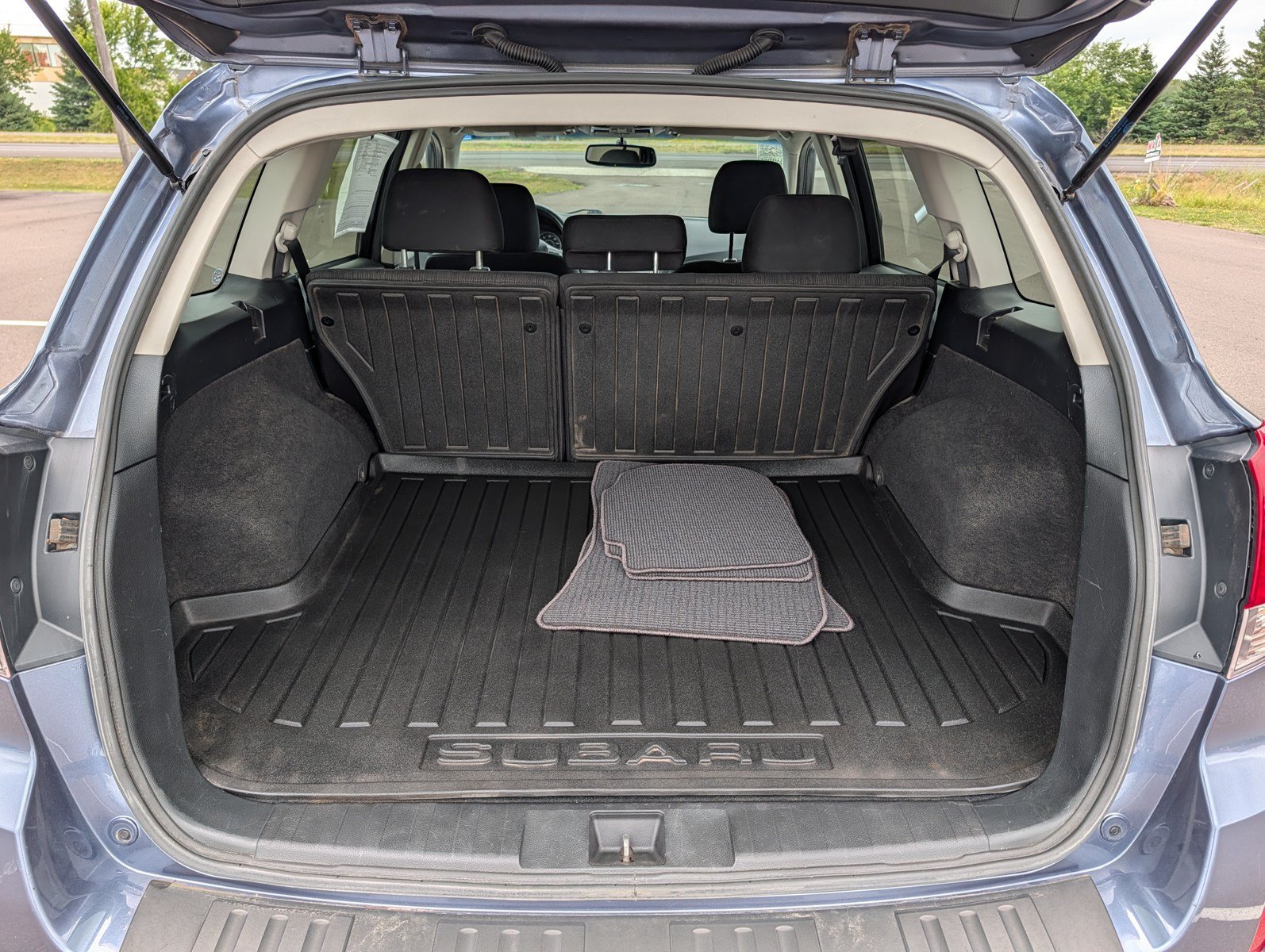Used 2014 Subaru Outback 2.5i Premium w/ Moonroof Package AWD/4WD image 18