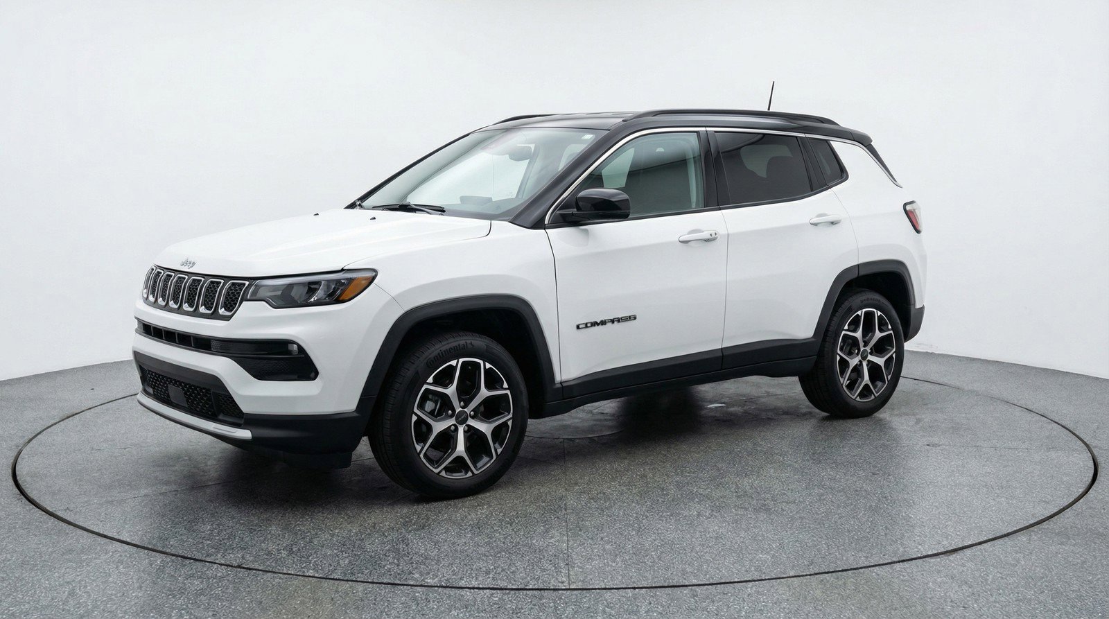Used 2025 Jeep Compass Limited image 3