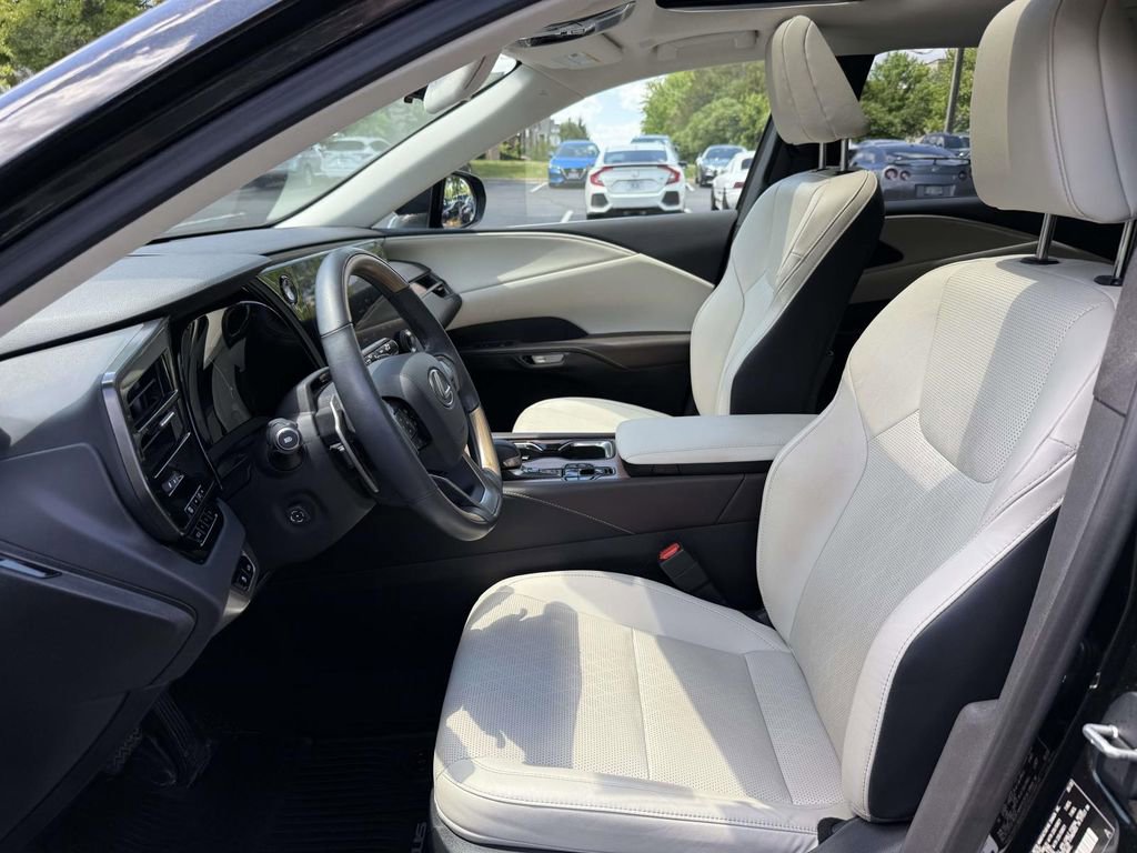 Used 2023 Lexus RX 350 Premium Plus w/ Accessory Package AWD/4WD image 14