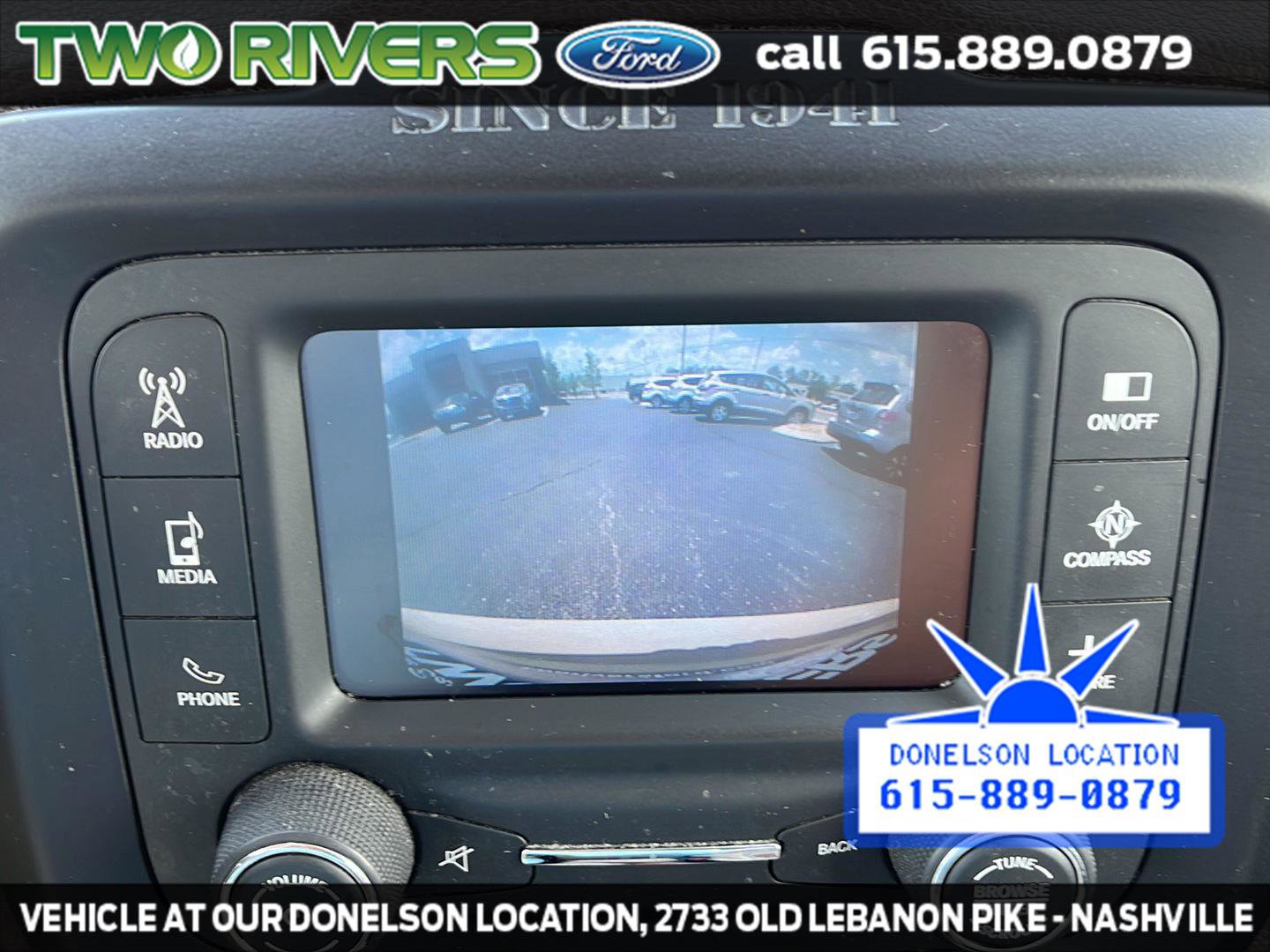 Used 2015 Jeep Renegade Latitude w/ Cold Weather Group FWD image 22
