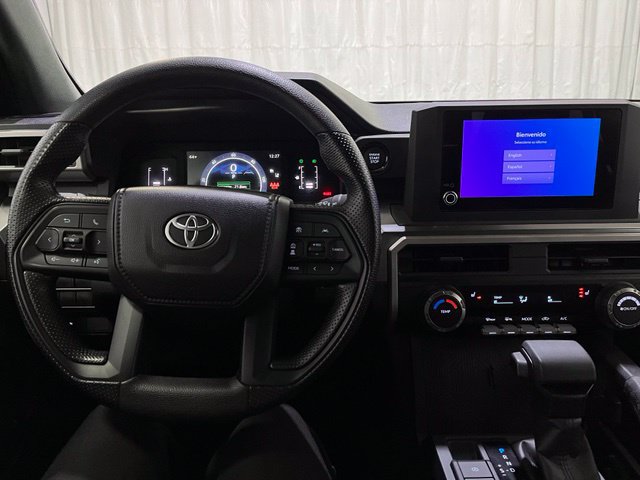 Certified 2025 Toyota Tacoma SR5 AWD/4WD image 19