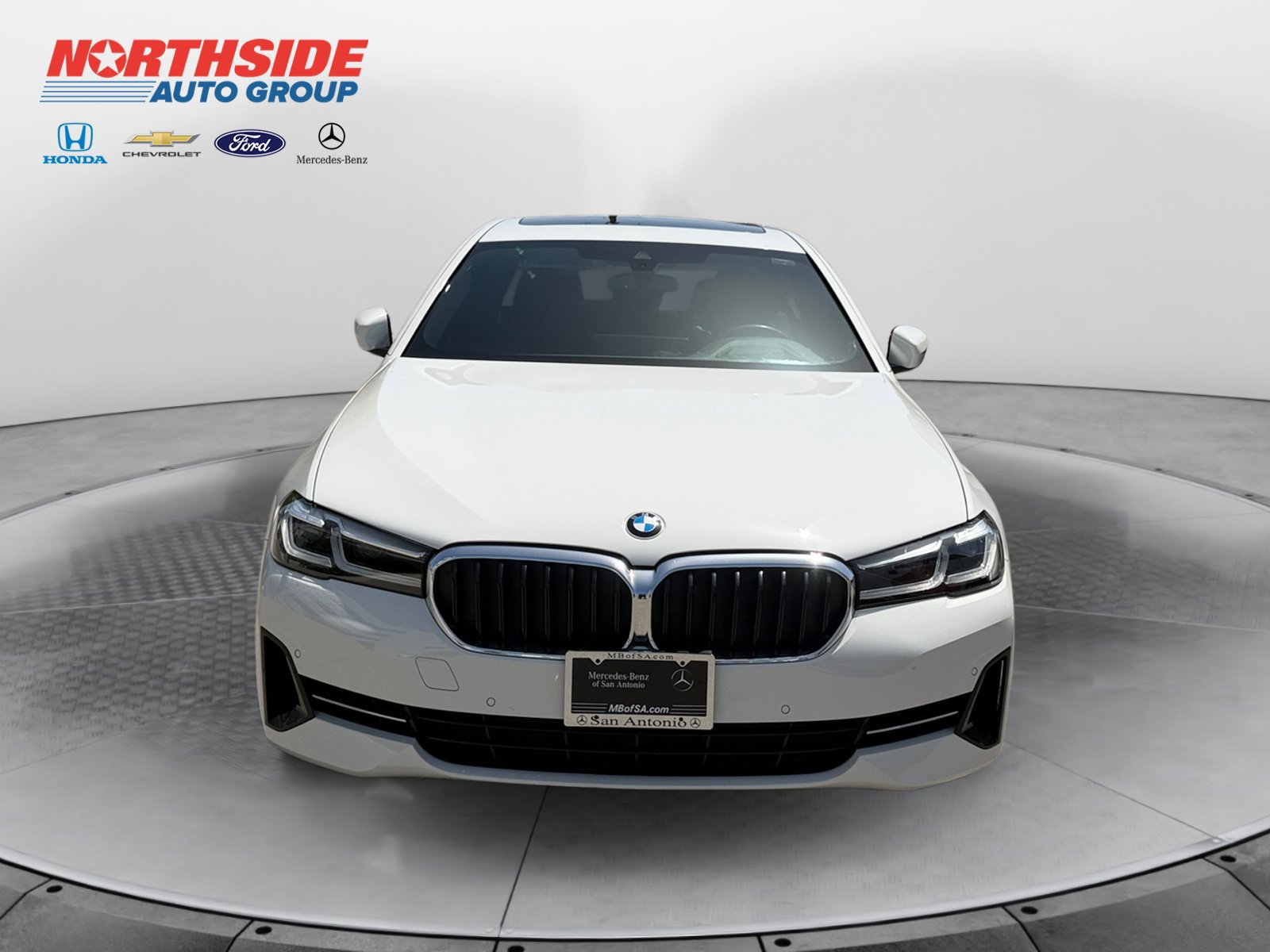 Used 2023 BMW 530i w/ Premium Package RWD image 2