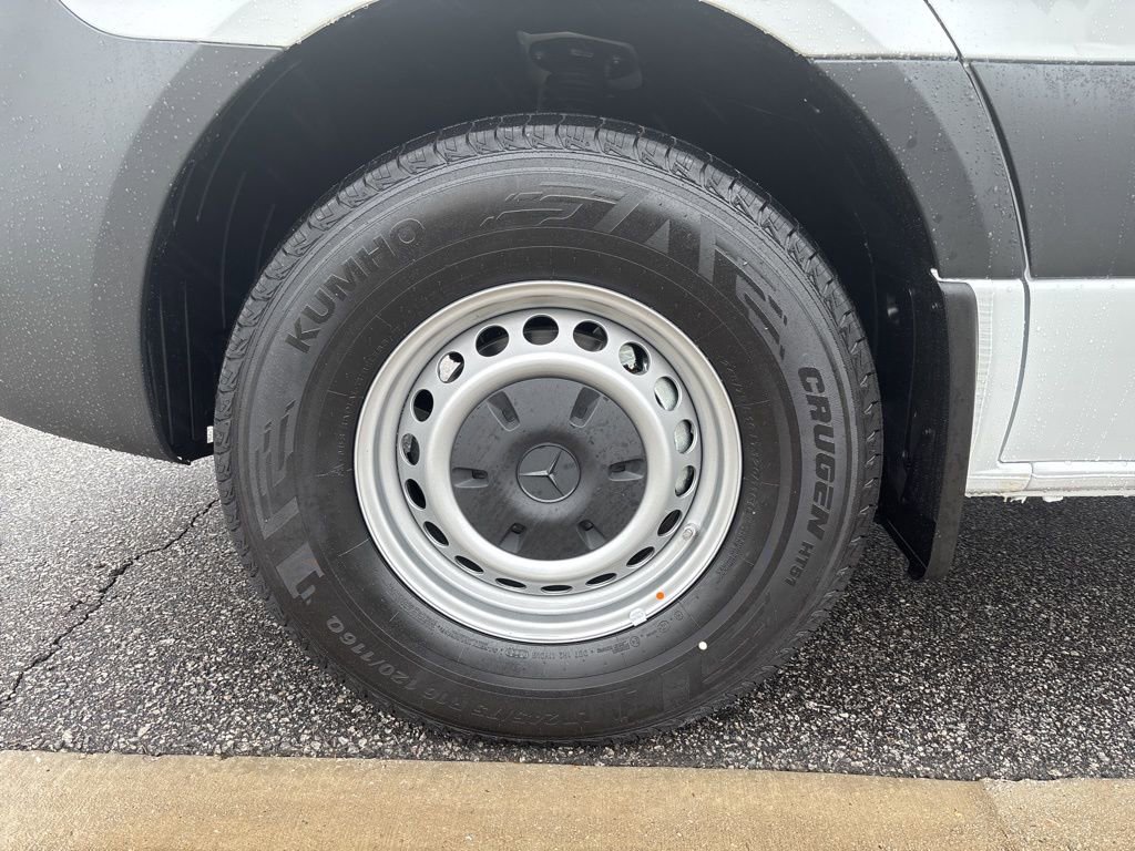 New 2026 Mercedes-Benz Sprinter 2500 image 18