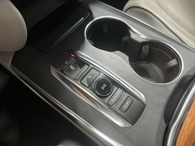 Used 2017 Acura MDX w/ Advance Package FWD image 24
